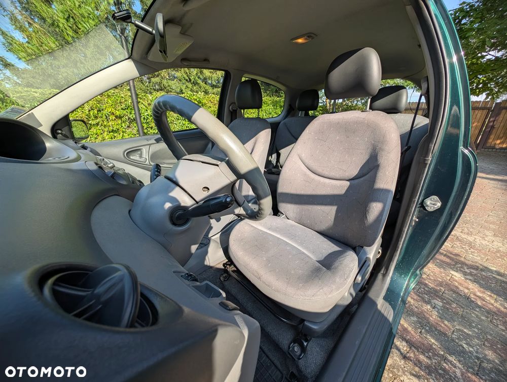 Toyota Yaris 1.0 Pak1 - 8