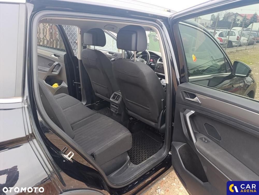 Volkswagen Tiguan - 24