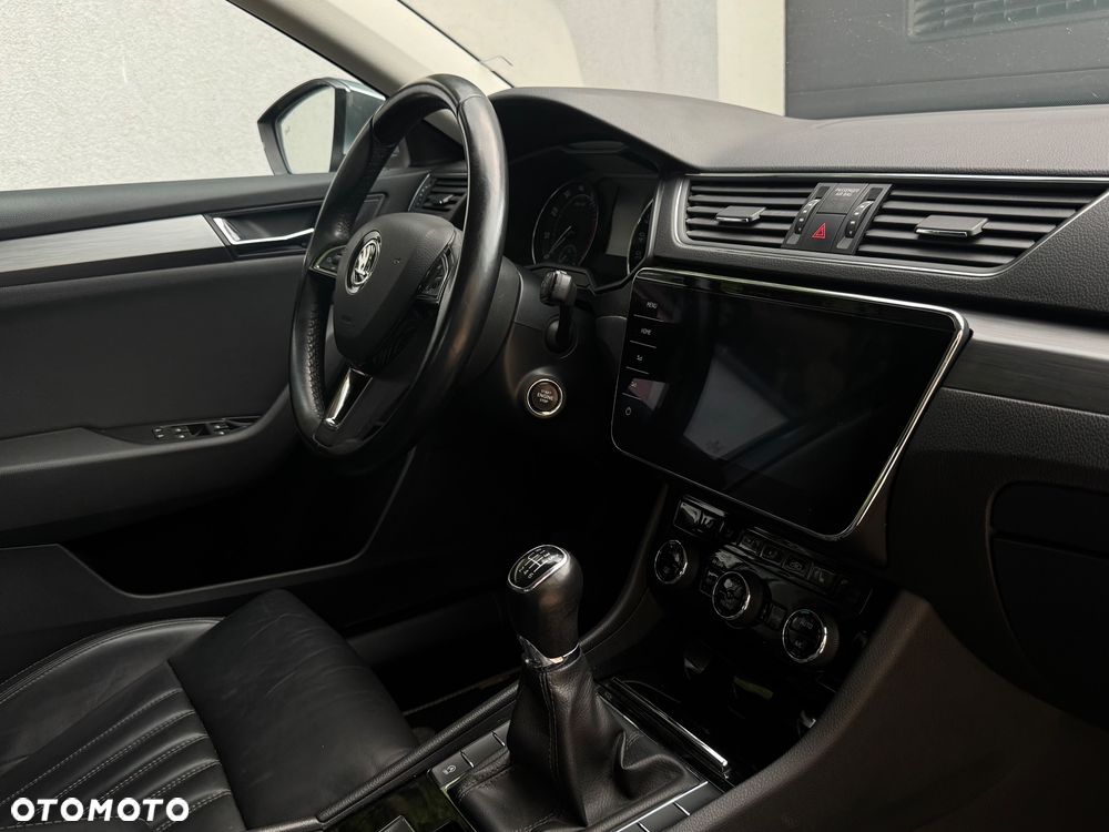 Skoda Superb 1.4 TSI ACT Style - 19