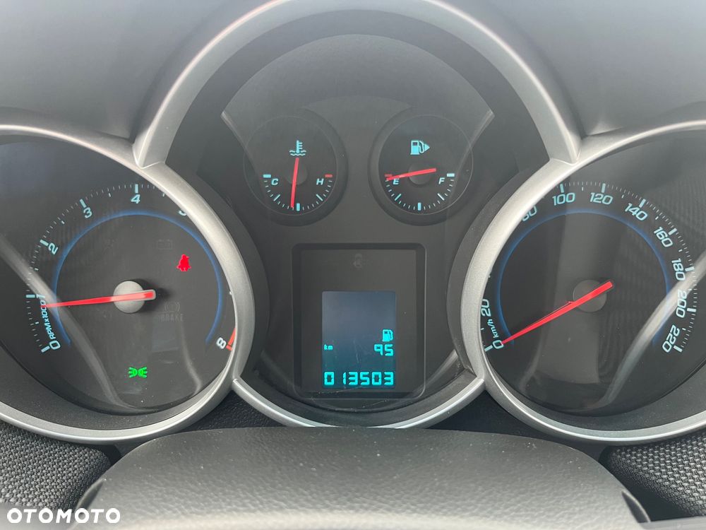 Chevrolet Cruze 1.6 LT - 15