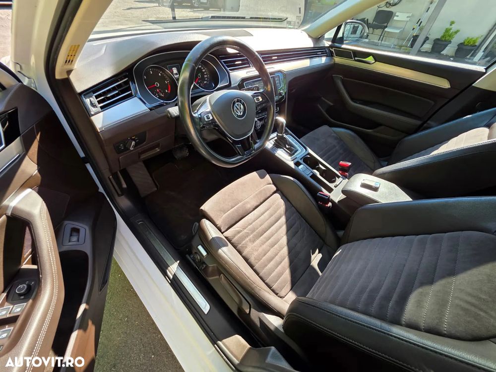 Volkswagen Passat 2.0 TDI DSG Highline - 9