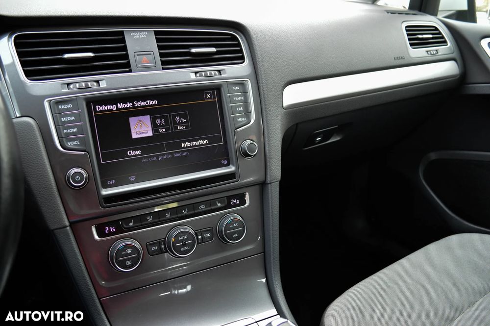 Volkswagen Golf e-Golf - 28