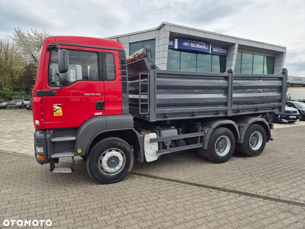 MAN TGA 26.310 6X4 / WYWROTKA / 3 STRONY / MOCNY KIPER / NOWE SPRZĘGŁO / BEZWYPADKOWY / SILNIK D20 / NAJLEPSZA JEDNOSTKA NAPĘDOWA / SERWISOWANY - 14