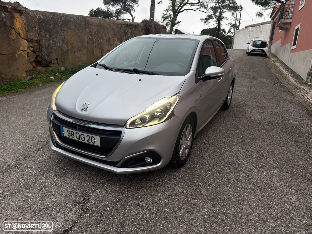 Peugeot 208 1.2 PureTech Allure - 1