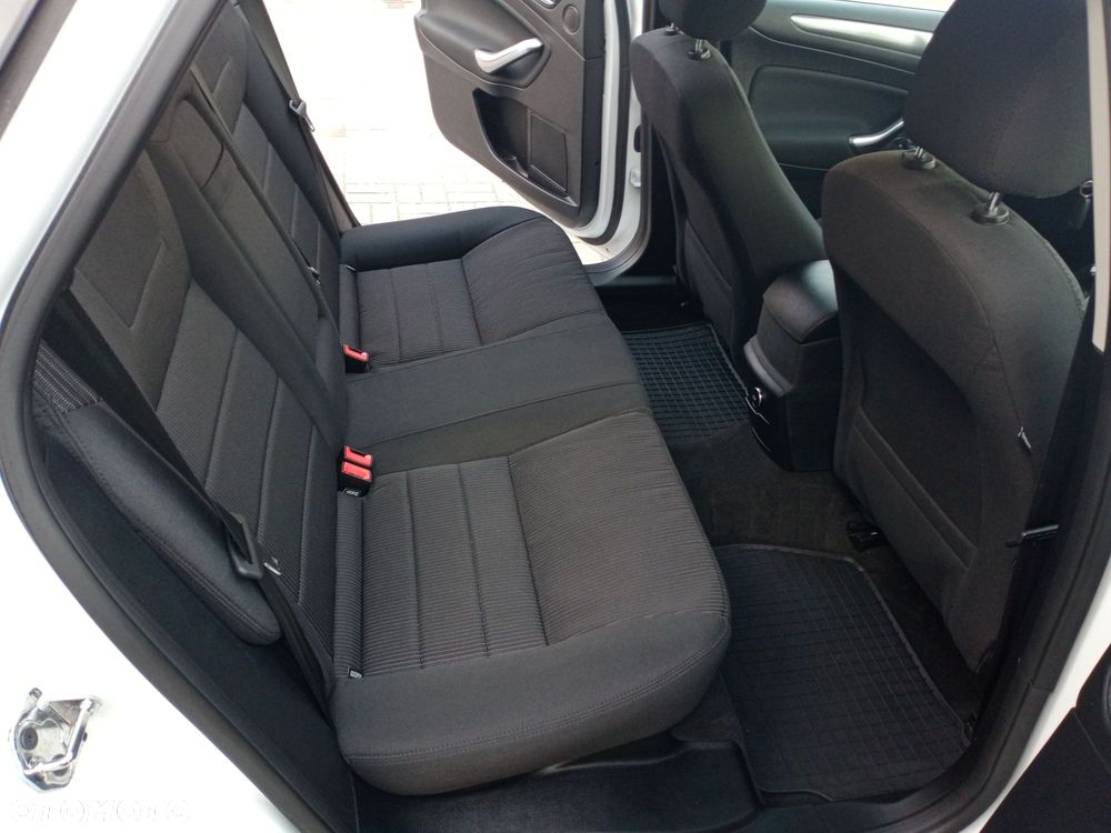 Ford Mondeo 2.0 TDCi Titanium - 27