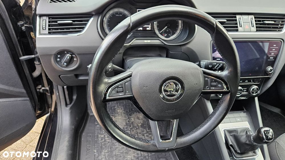 Skoda Octavia 2.0 TDI Style - 17