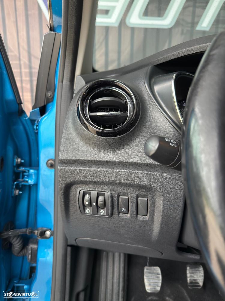 Renault Captur 1.5 dCi - 21