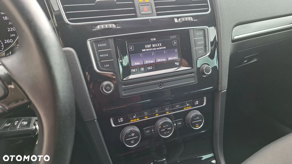 Volkswagen Golf - 14