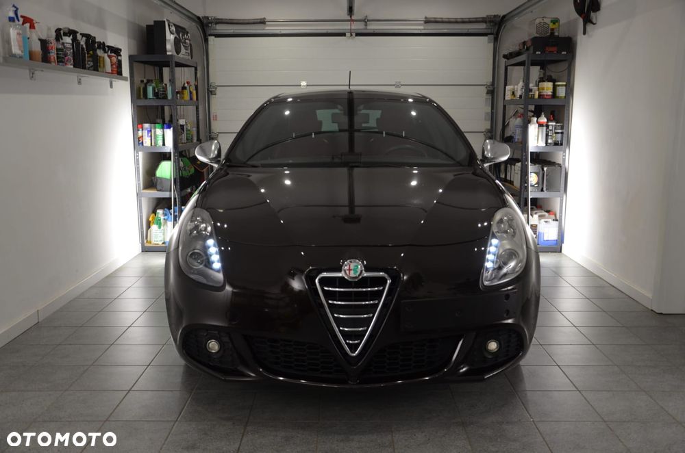 Alfa Romeo Giulietta 2.0 JTDM Distinctive - 4