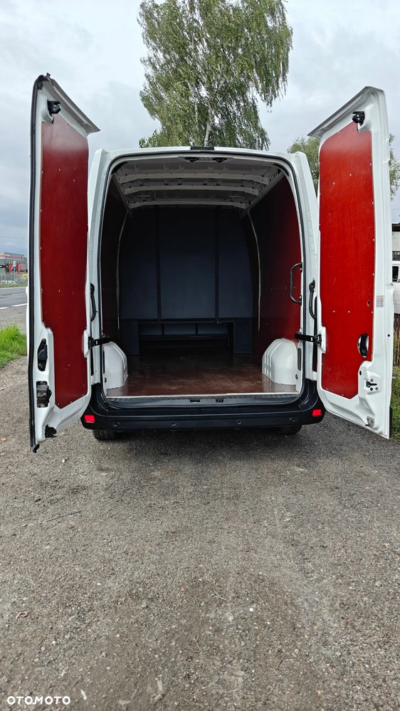 Renault Master  brygadówka 7 osób mały przebieg hak klima nawigacja tempomat - 9