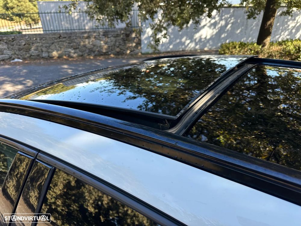 Mercedes-Benz GLA 180 - 24