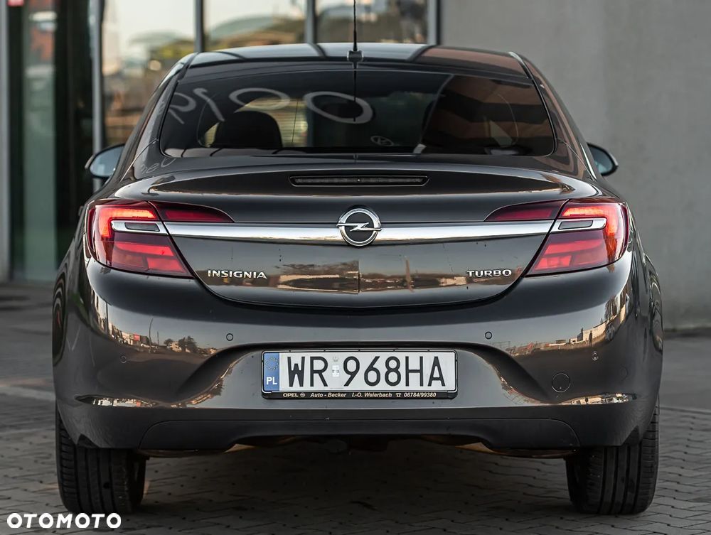 Opel Insignia 1.6 T Cosmo - 18