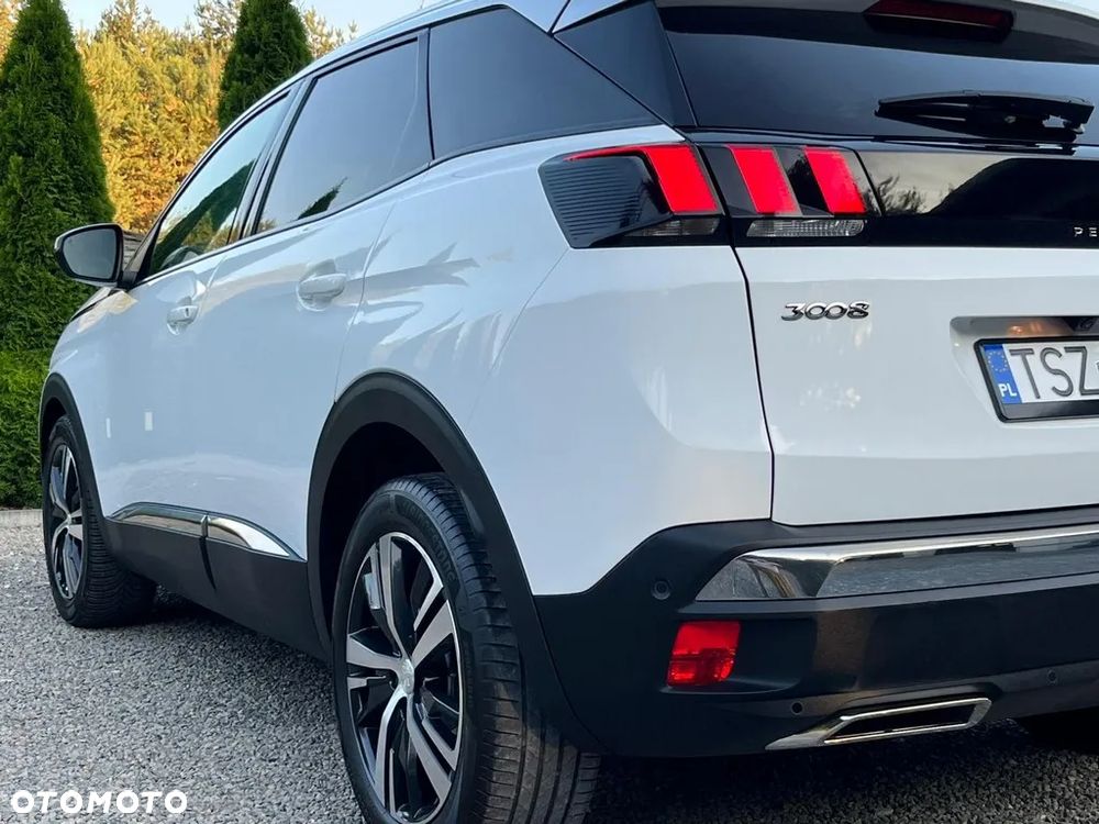 Peugeot 3008 1.2 PureTech Allure S&S - 17