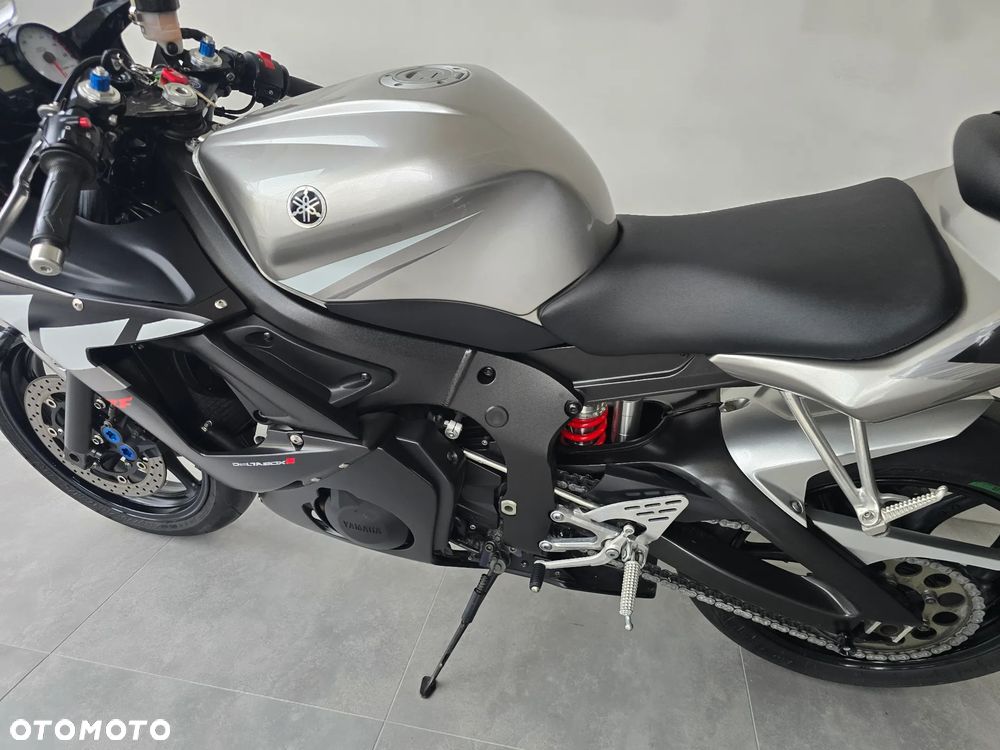 Yamaha R6 - 16