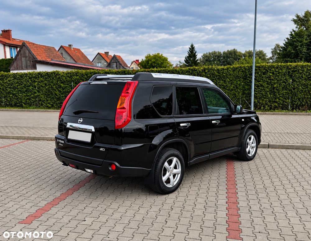 Nissan X-Trail 2.0 dCi XE - 2