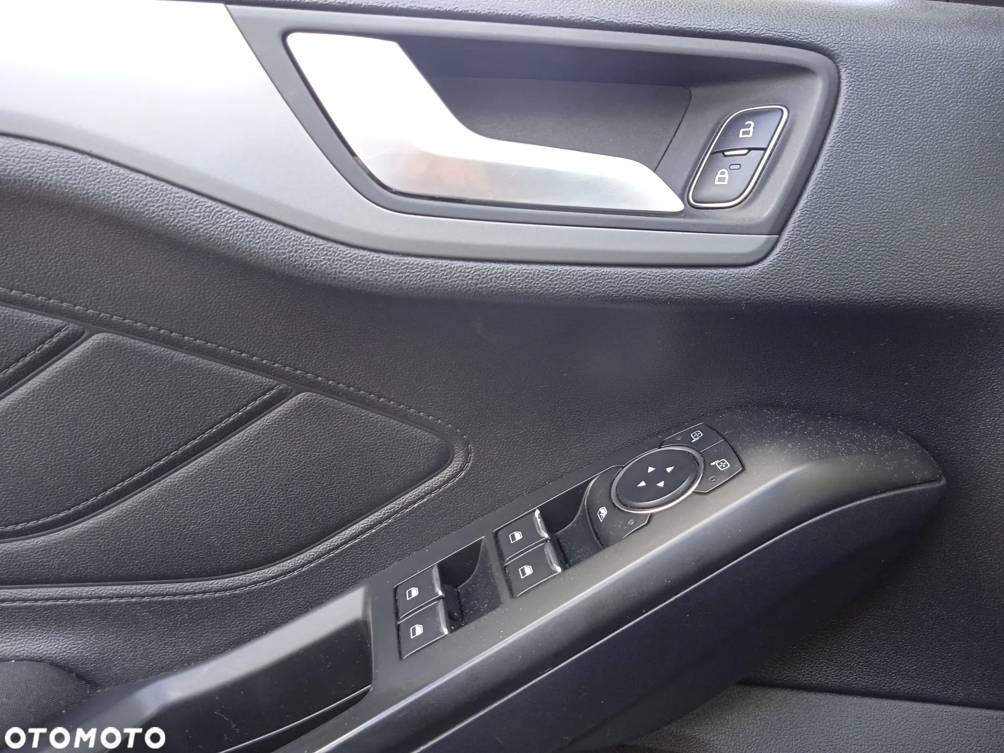 Ford Focus 1.5 EcoBlue Trend - 25