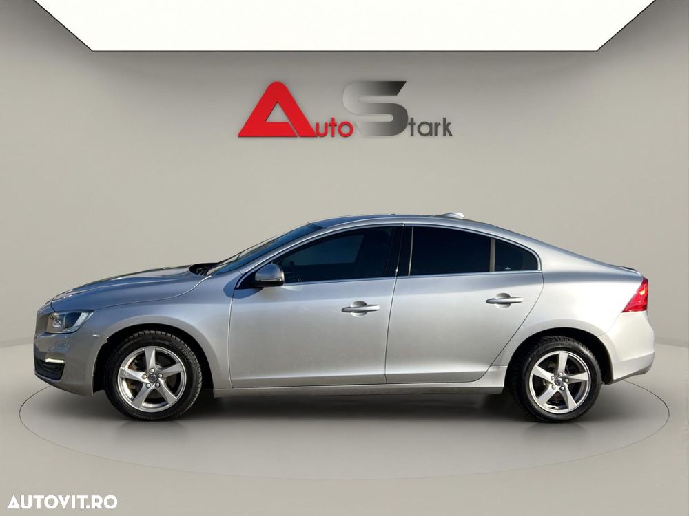 Volvo S60 D2 Momentum - 10