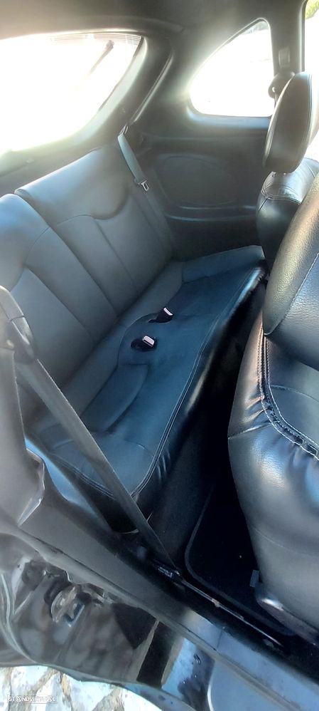 Hyundai Coupe 1.6 16V FX - 2