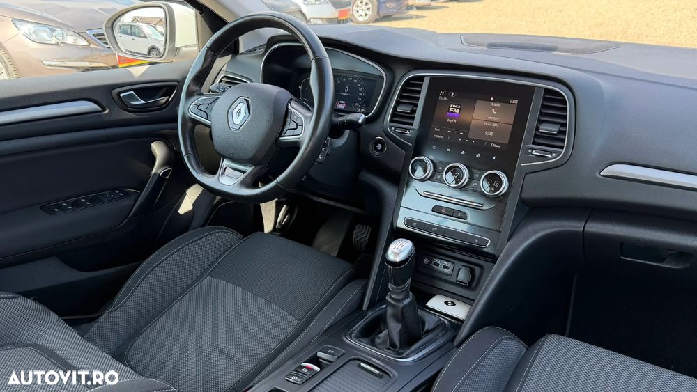 Renault Megane BLUE dCi 115 Equilibre - 6