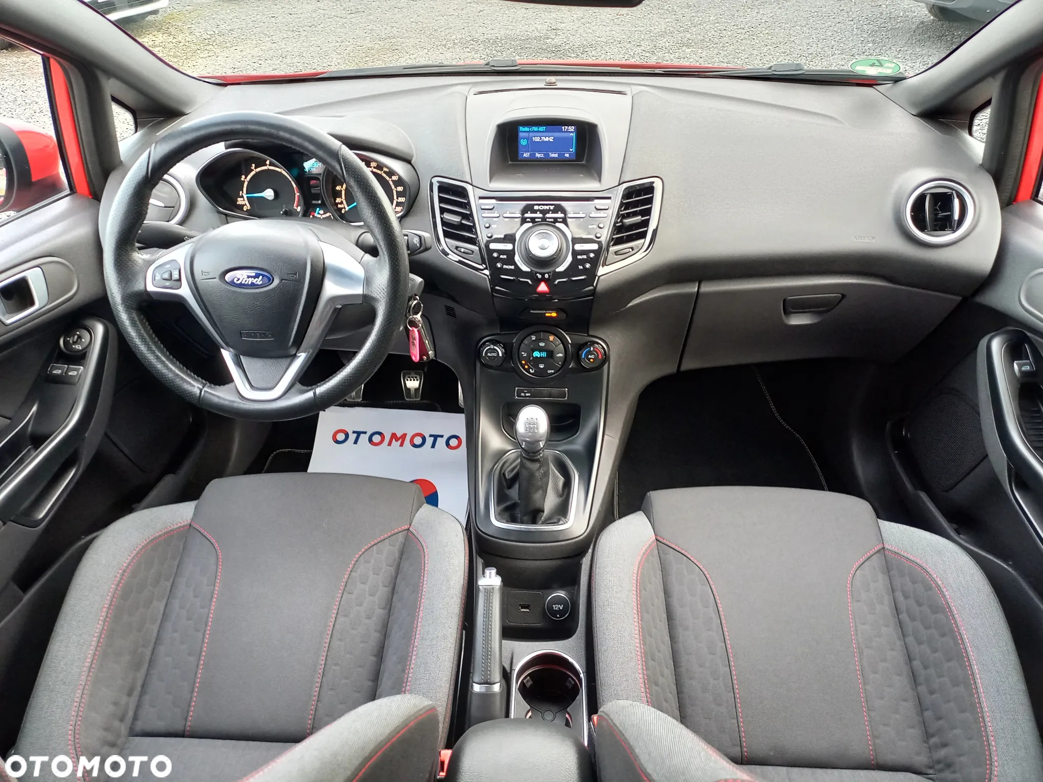 Ford Fiesta 1.0 EcoBoost Start-Stop ST-LINE - 25