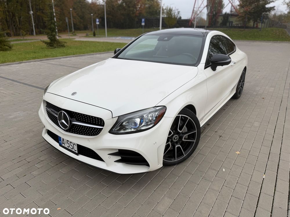 Mercedes-Benz C300 Coupe 2023 photo 2