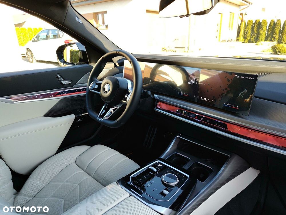 BMW Seria 7 - 27