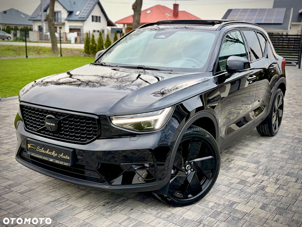 Volvo XC 40 B3 B DKG Plus Black Edition - 22