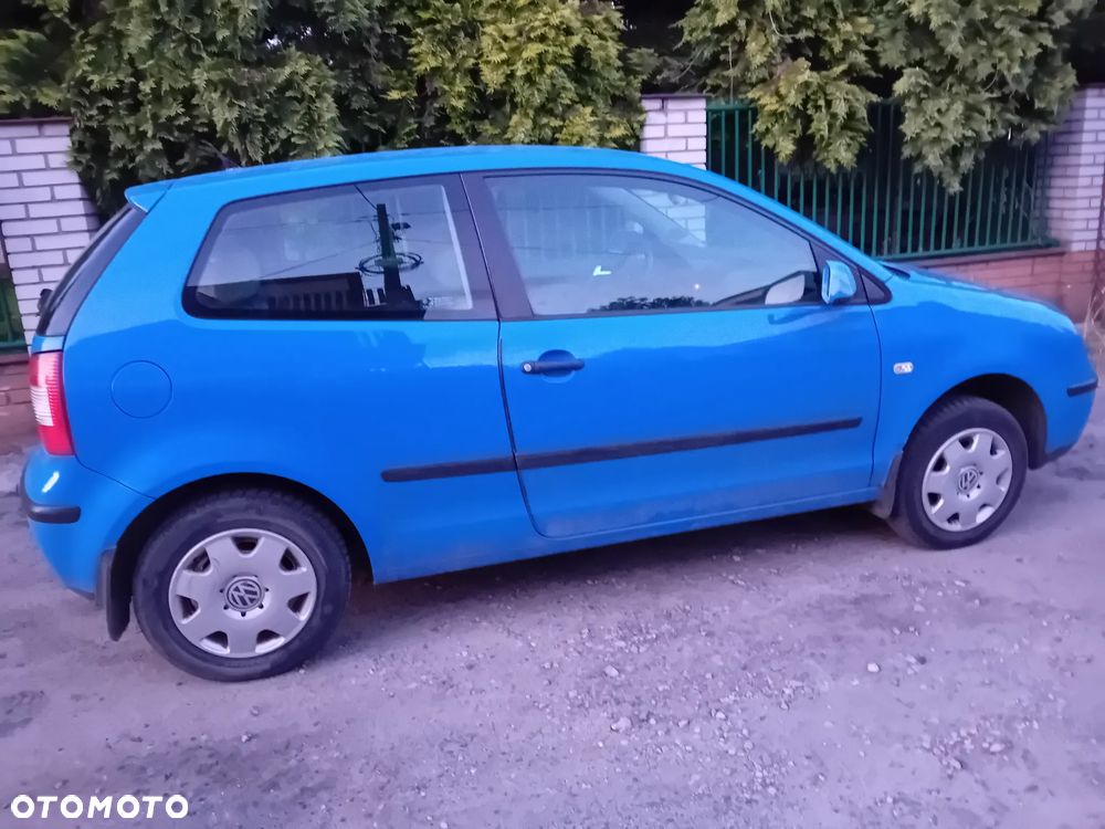 Volkswagen Polo - 1