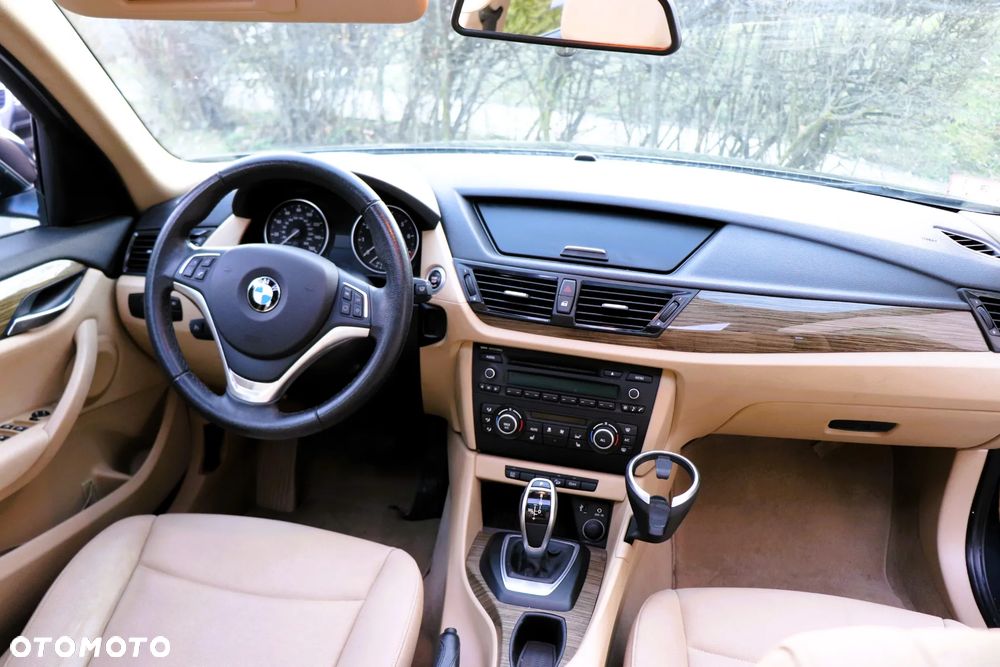 BMW X1 xDrive28i - 11