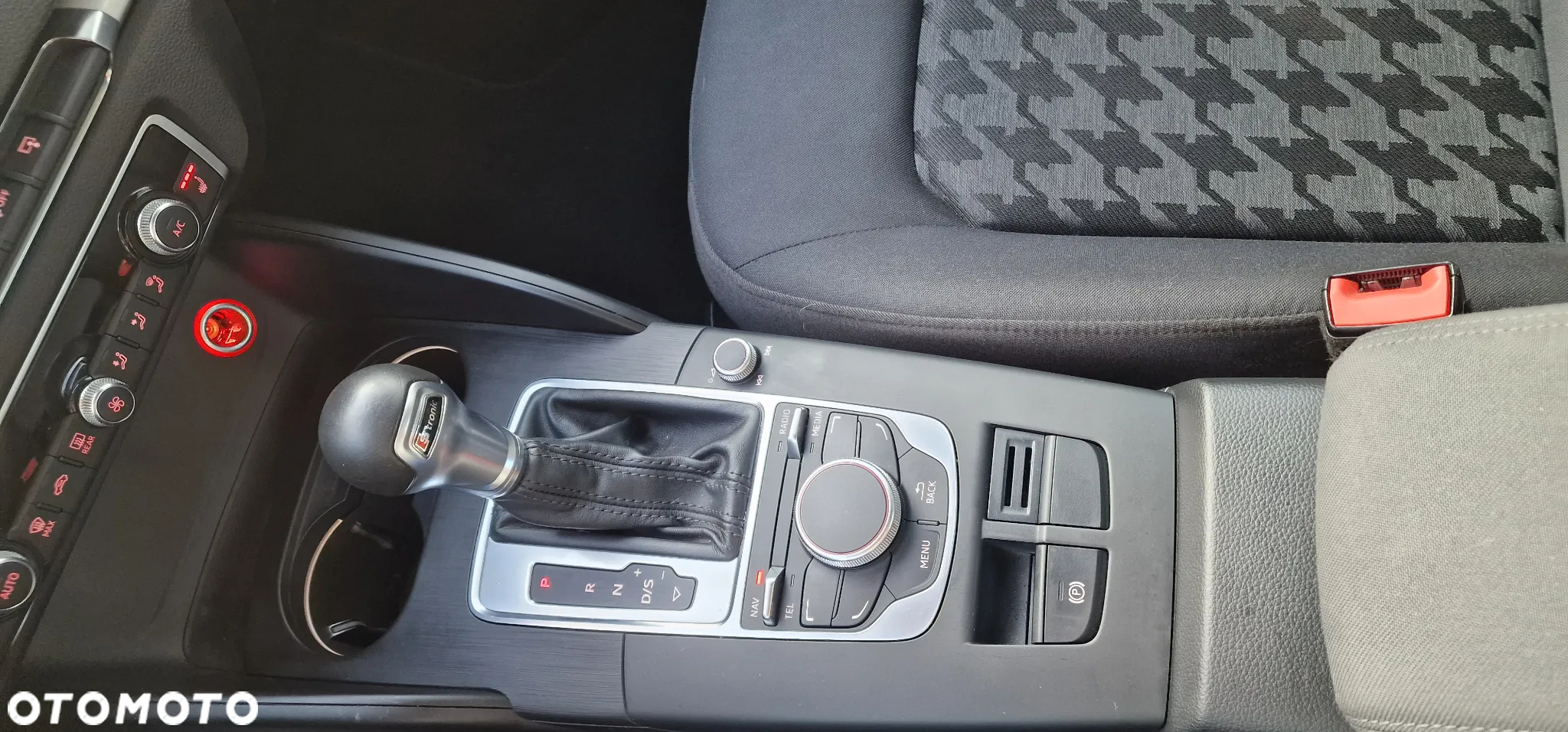 Audi A3 2.0 TDI Edycja specjalna S tronic - 16