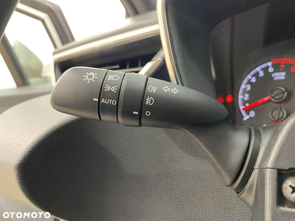 Toyota Corolla - 26