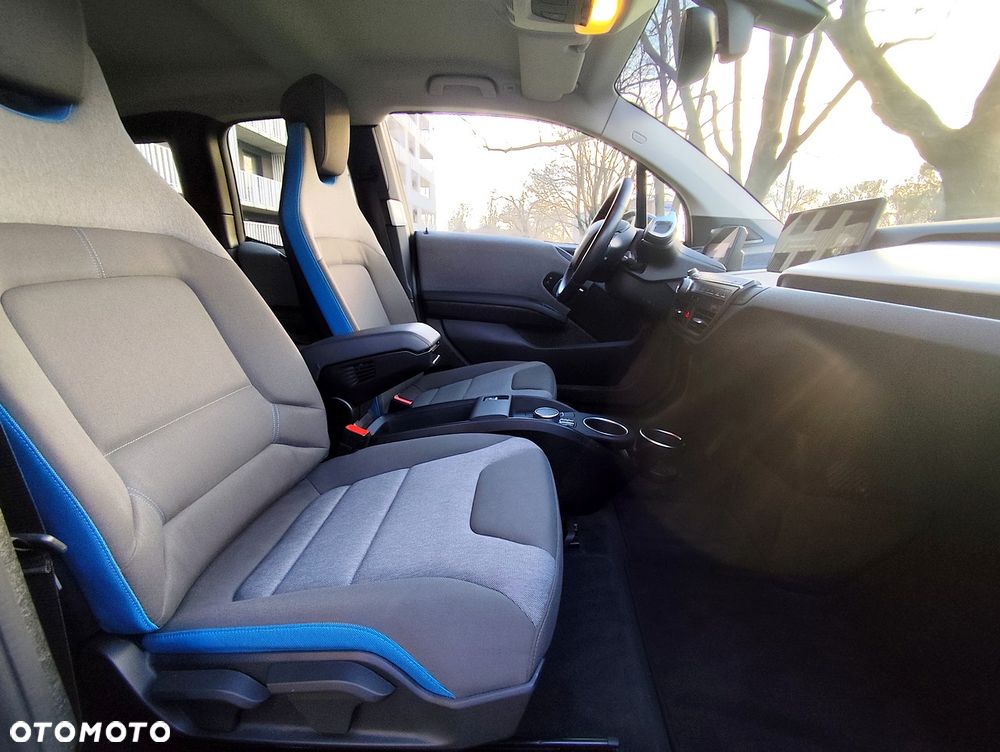 BMW i3 (120 Ah) - 12