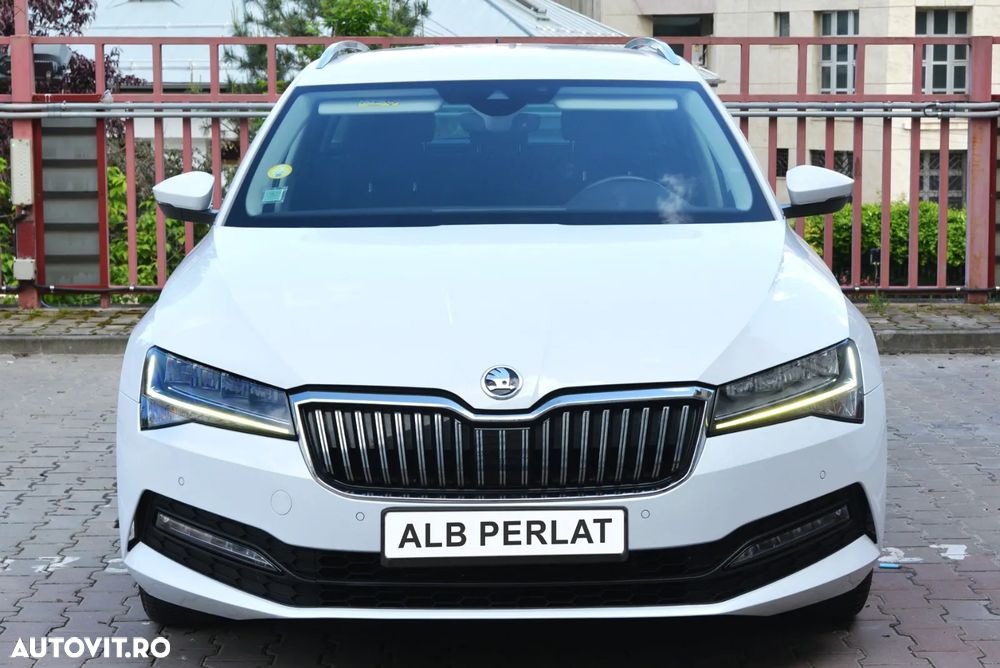 Skoda Superb 2.0 TDI DSG Premium Edition - 8