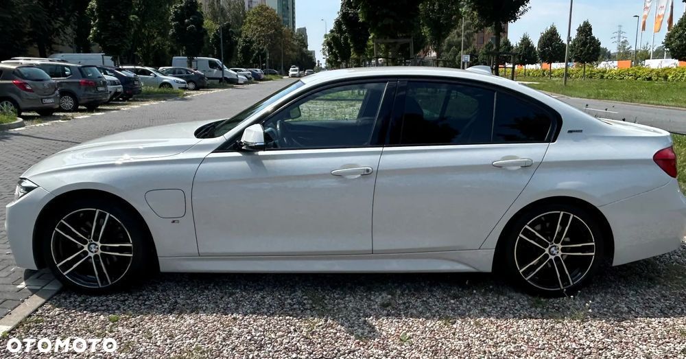 BMW Seria 3 330e iPerformance - 18