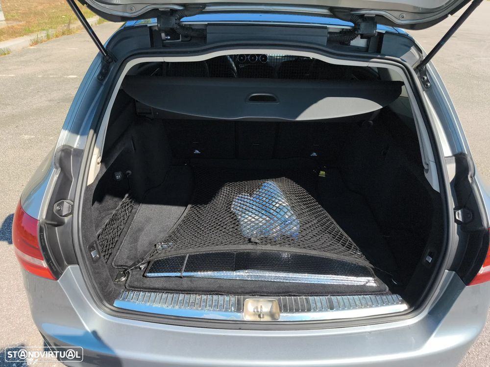 Mercedes-Benz C 220 d BE Edition AMG Line Aut. — fotografia 19