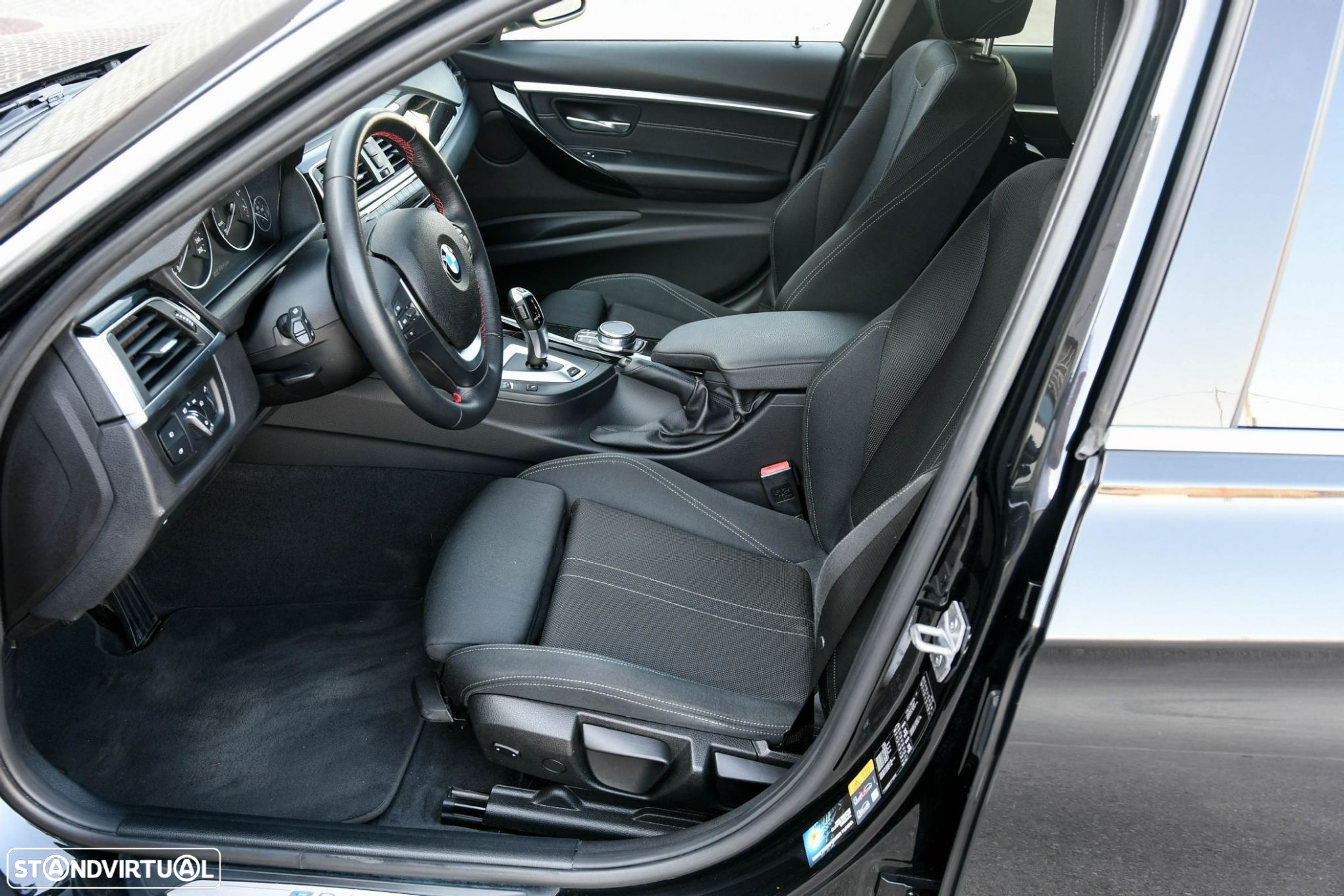 BMW 330 e iPerformance Line Sport - 16