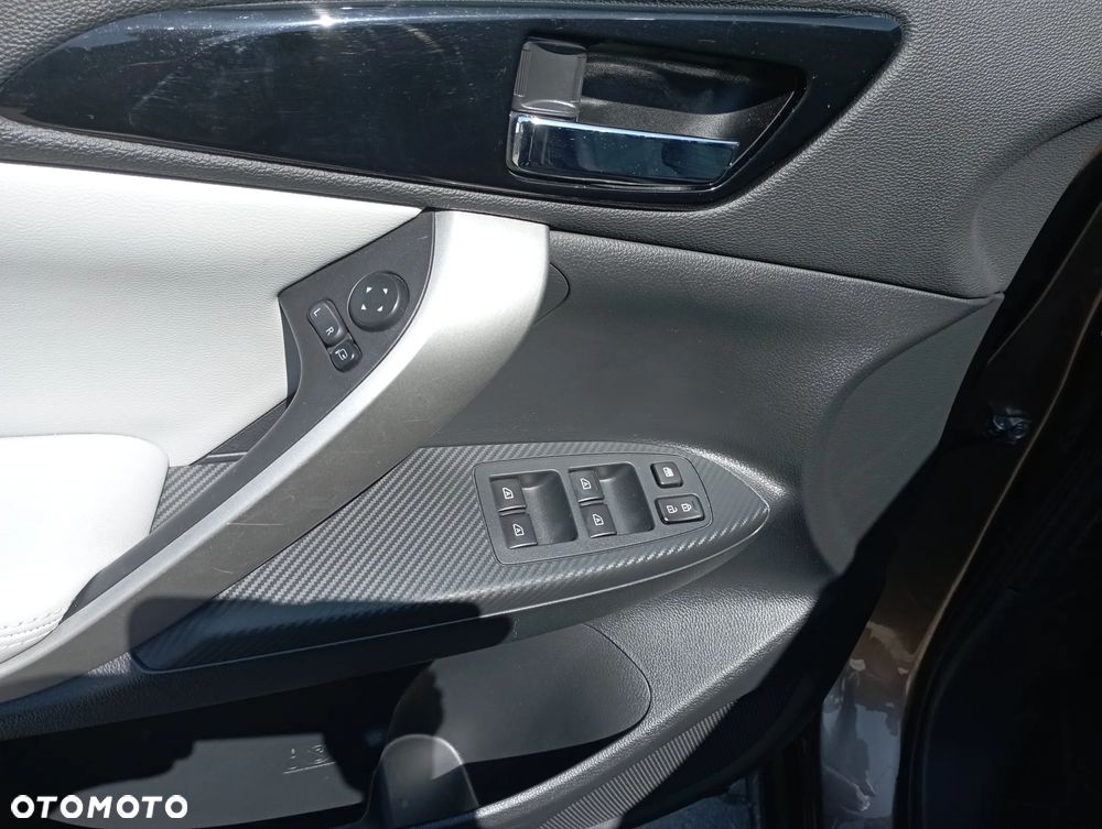 Mitsubishi Eclipse Cross 2.4 PHEV Instyle Plus - 12