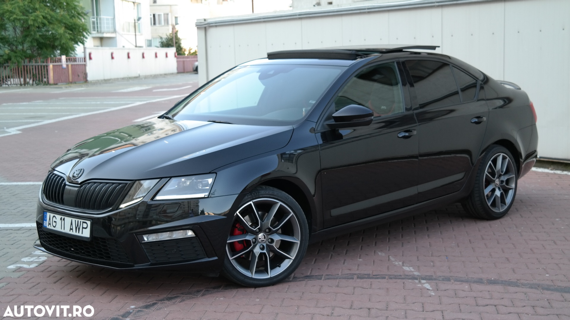 Skoda Octavia 2.0 TDI RS DSG - 6