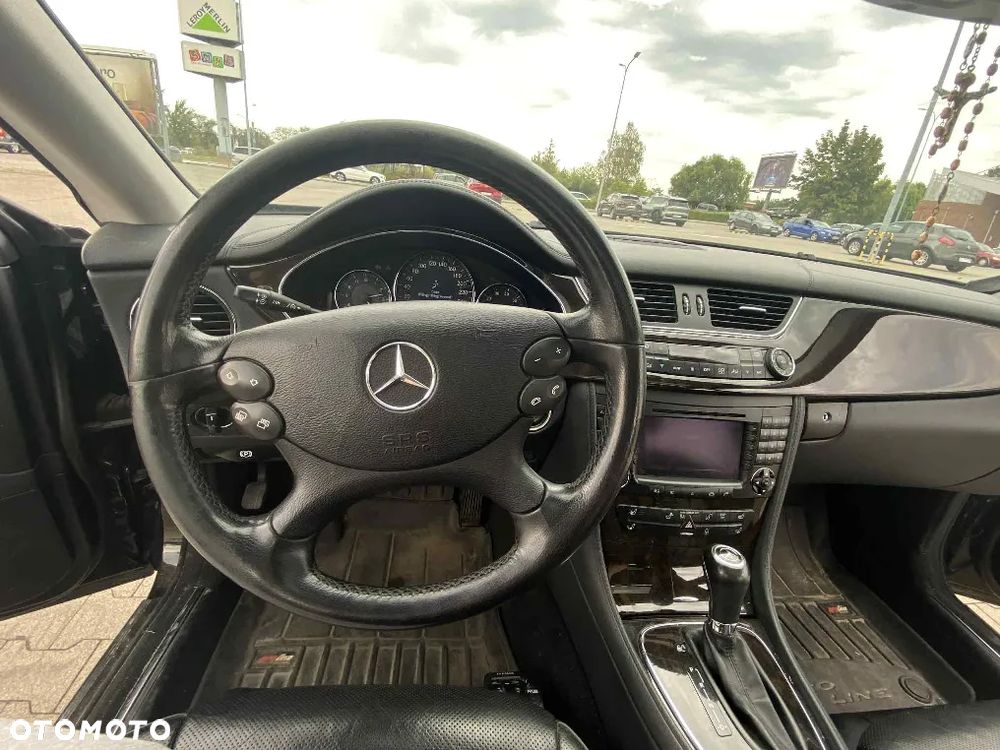 Mercedes-Benz CLS 500 - 23