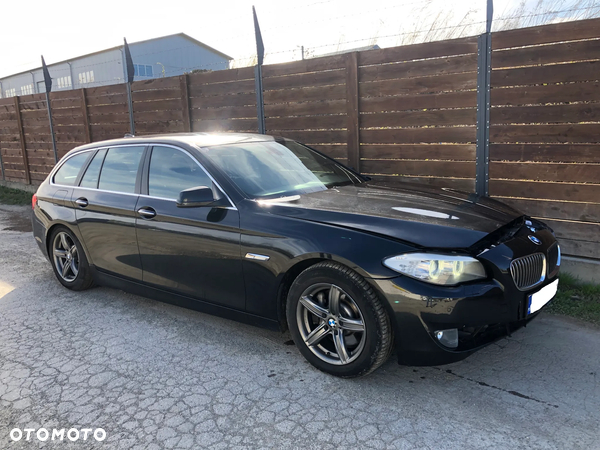 BMW Seria 5 530d xDrive Touring