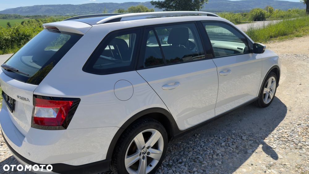 Skoda Fabia 1.0 TSI Ambition - 33