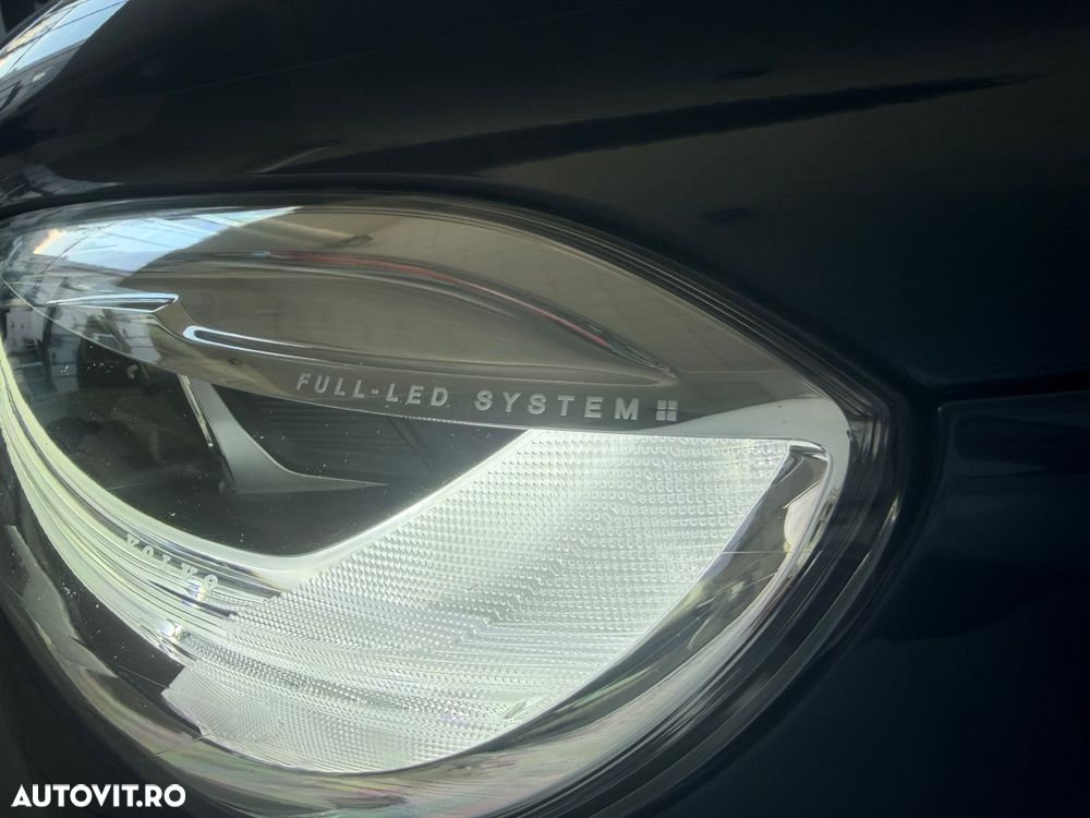 Volvo V40 D3 Geartronic Momentum - 36