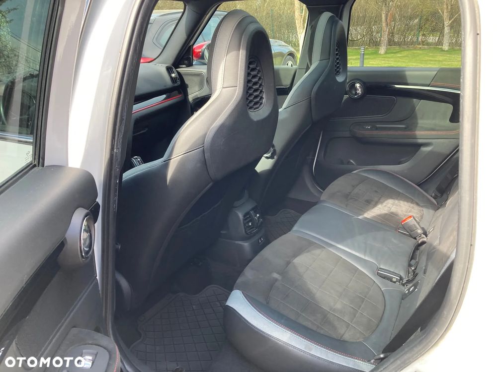 MINI John Cooper Works - 11