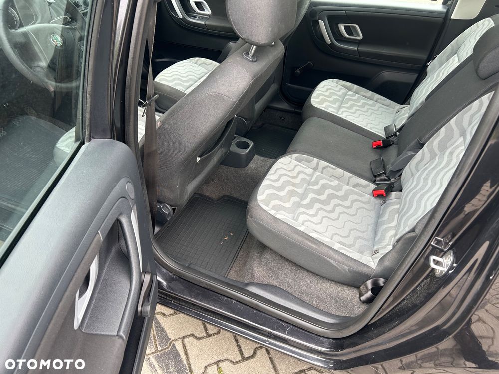Skoda Roomster 1.4 16V Style PLUS EDITION - 11