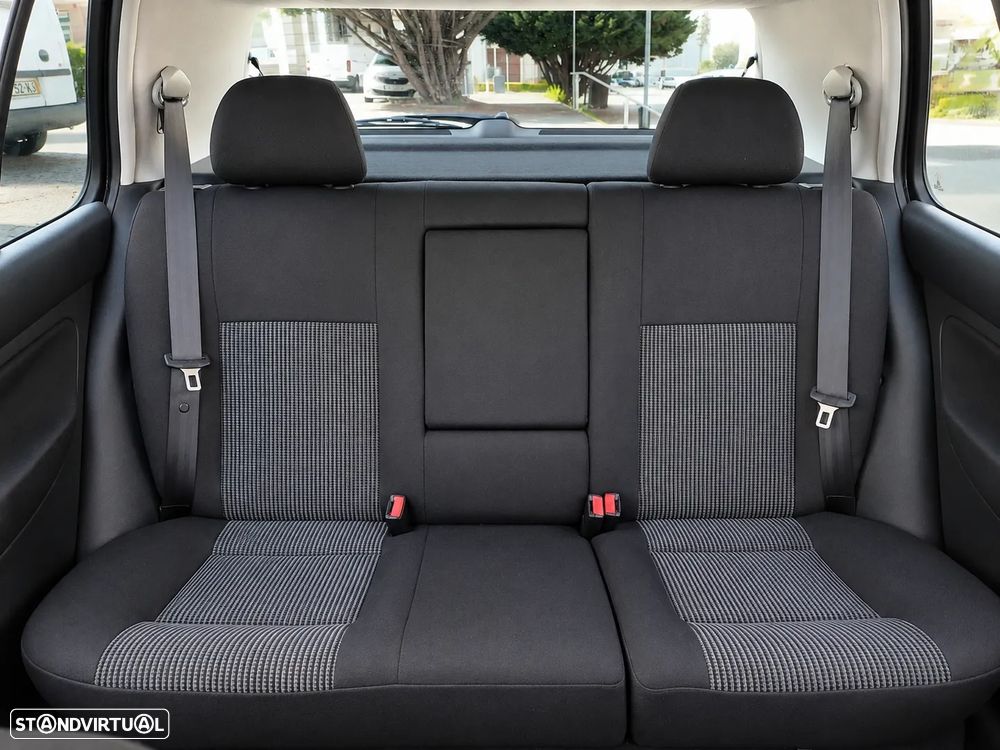 VW Golf 1.9 TDi Highline Aut. - 7