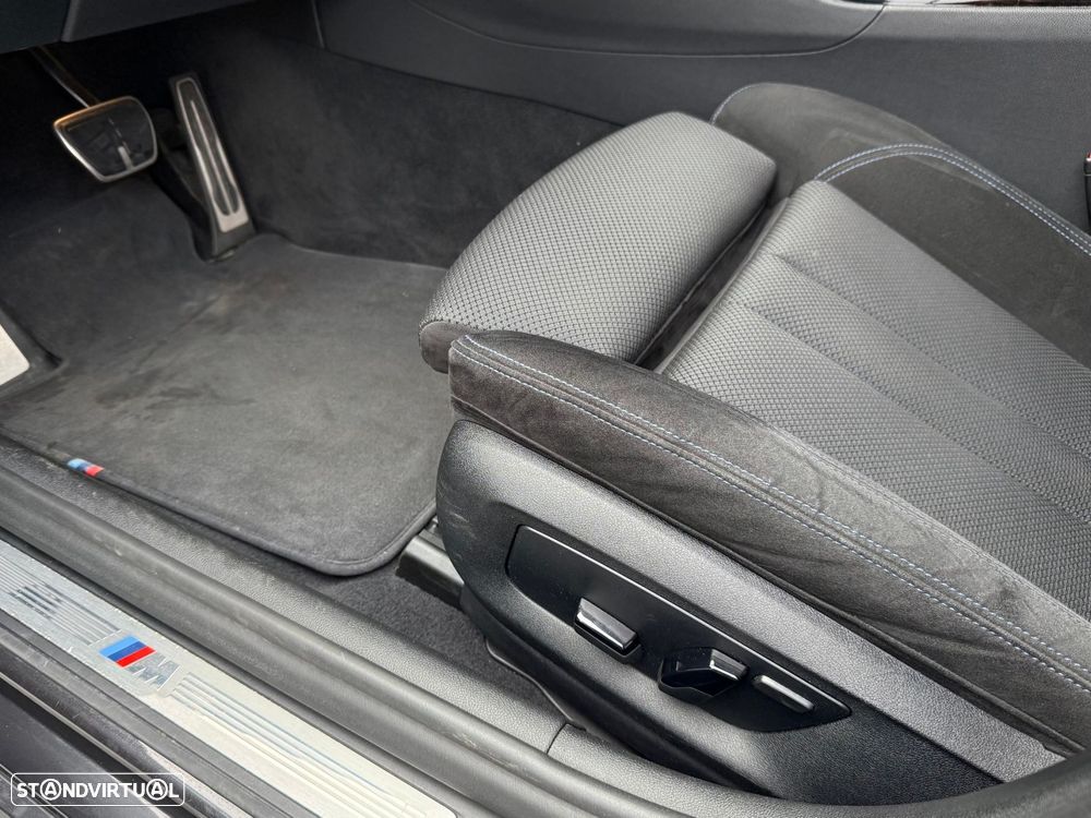 BMW 530 e Pack Desportivo M - 12