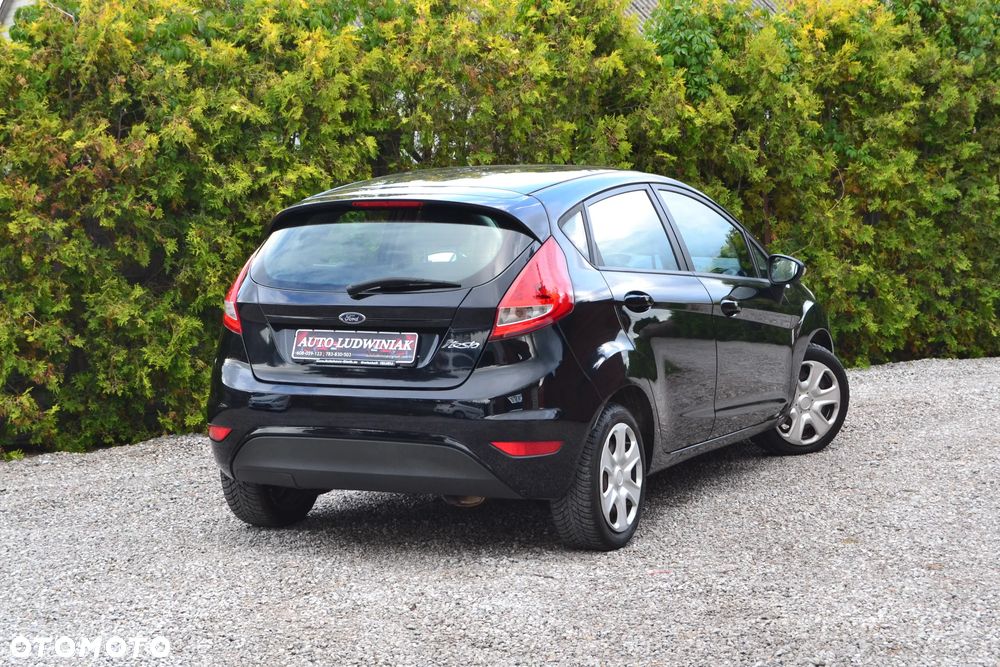 Ford Fiesta 1.25 Titanium - 17