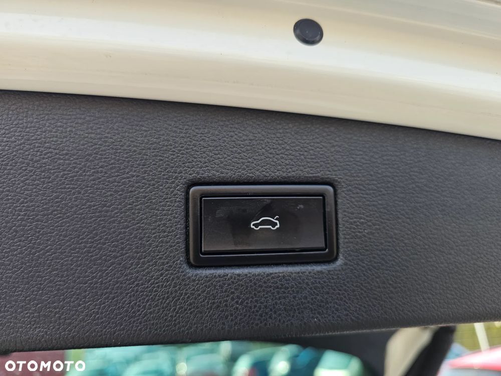 Volkswagen Tiguan 2.0 TDI SCR 4MOTION DSG Highline - 18