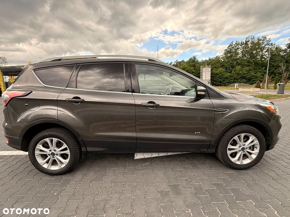 Ford Kuga - 8