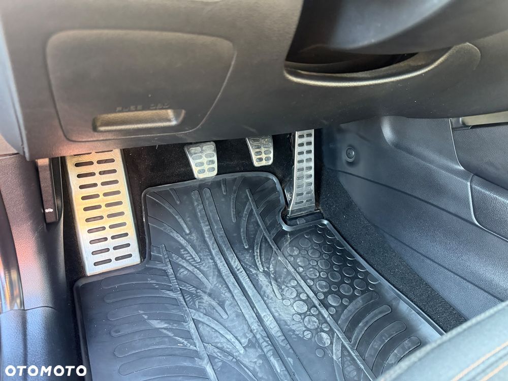 Kia Ceed 1.6 CRDi 128 Platinum Edition - 29